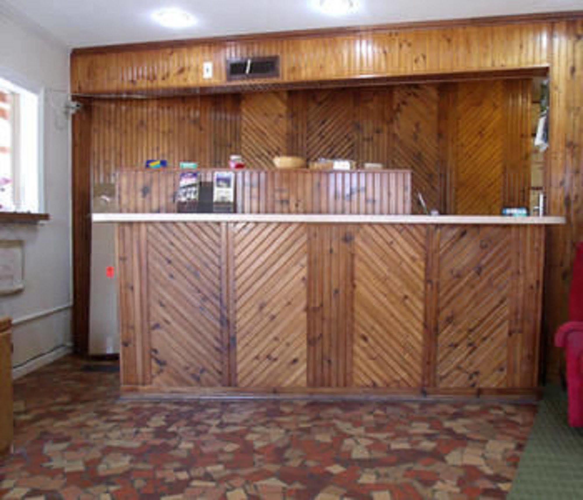 Woodlawn Hills Motel Henderson Exterior photo